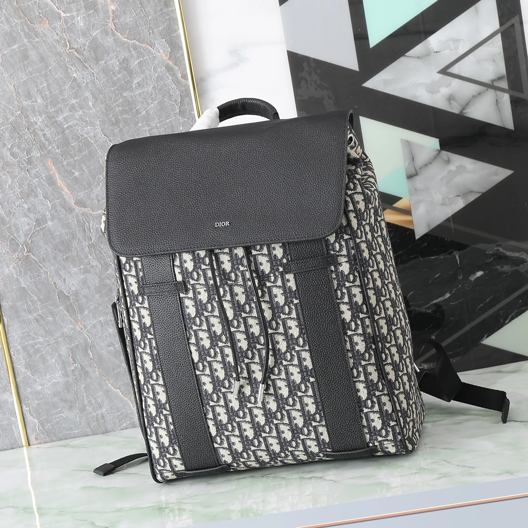 Dior Bag — aa44d6ab