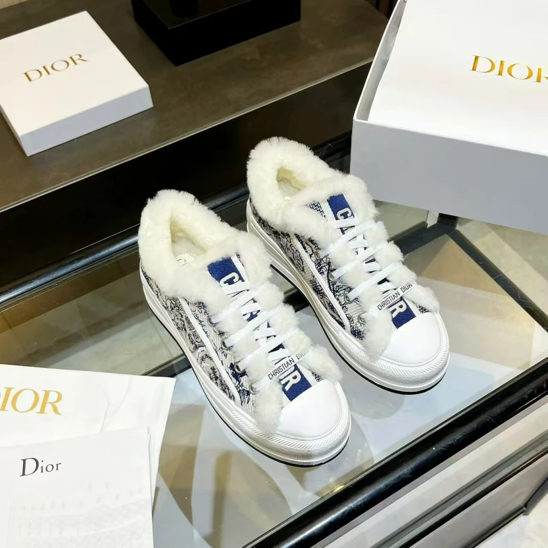 Dior Sneakers — f3d1ee1d