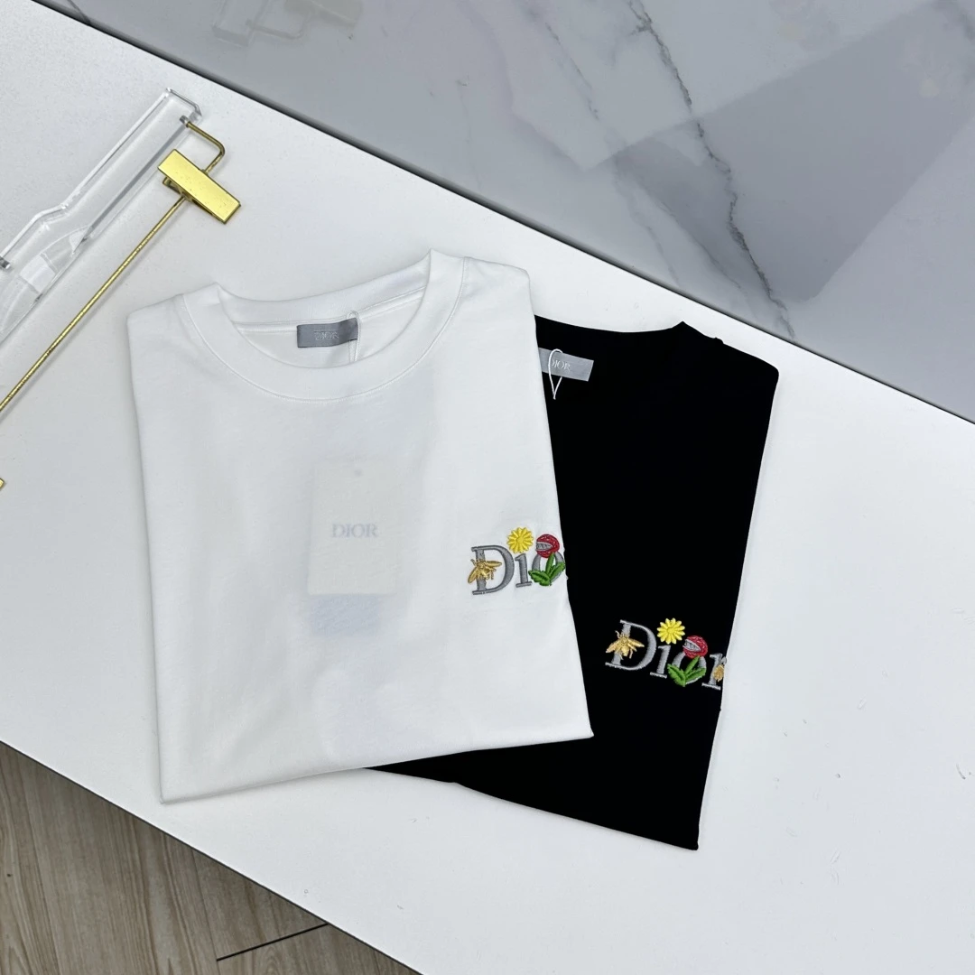 Dior T-Shirt — 896d0886