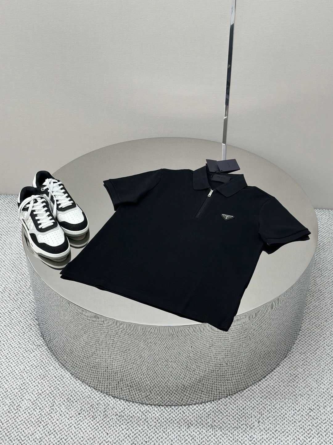 Prada T-Shirt — 1ef513fa
