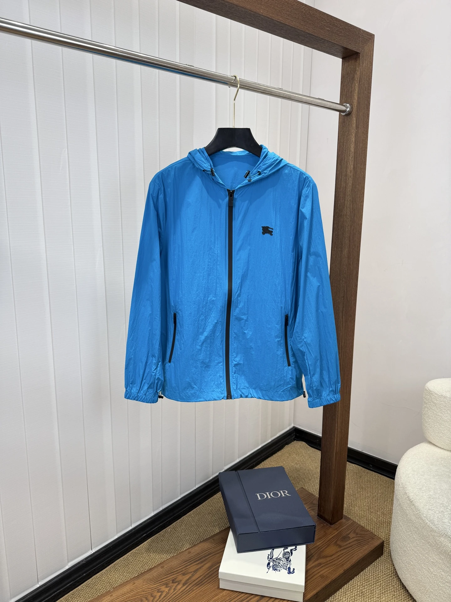 Burberry Jackets — 5192e336